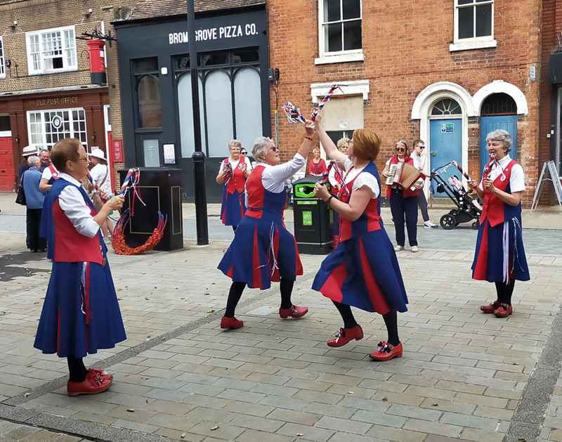 dancing in Bromsgrove High Street