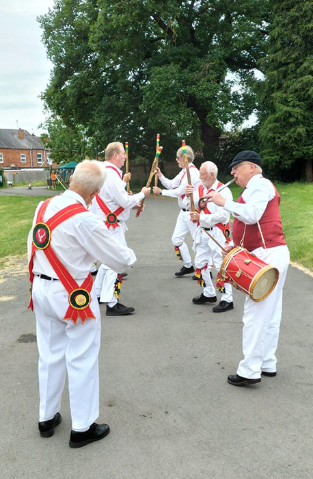 white hart morris men in action